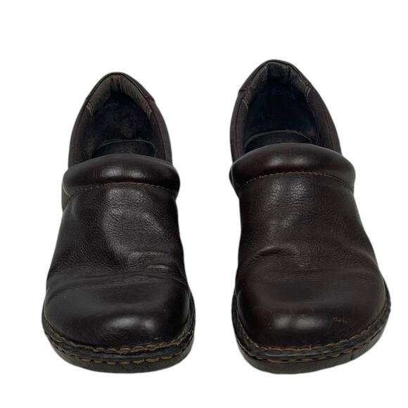 B.O.C.  Brown Genuine Leather Clogs Woman's  Comfort Shoes  9.5'' - Picture 2 of 11